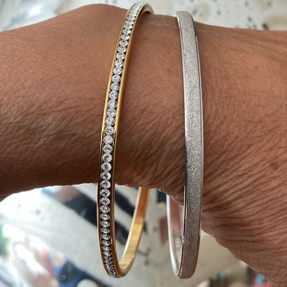 Pair of Bangles - Silver & Gold - Picture 6 of 7